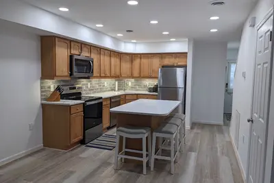 Image de Condo Bayside Townhouse avec glissement de bateau et une connexion Wi-Fi