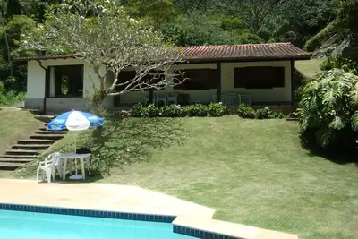 Image de Cottage, Piscine, Barbecue, Jardin,