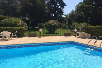 Image de Cannes, mer Ă 100m, piscine, parking
