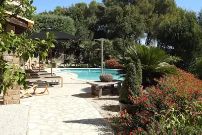 Image de Appartement T5 De 150 M² Dans Villa De Standing Avec Piscine