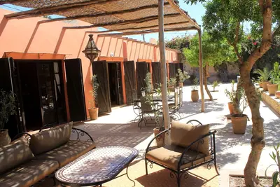 Image de bungalow 50m2 avec sa terrasse de 30m2 dans jardin 3200 m2
