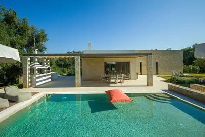 Ianira, villa privée moderne avec piscine