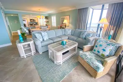 Image de Vue sur l'eau, balcon enveloppant privé au 7ème étage au Sanibel Harbour Resort