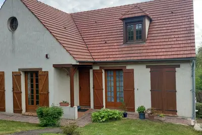 Image de Grande maison familiale Meaux, proximité Disney. Idéale famille ou groupe d'amis