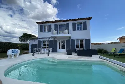 Image de Jolie bastide 4*rénovée 8 personnes avec piscine, clim, proche mer au calme