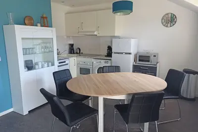 Proche mer, T3 65m², 2ch, 2sdb, piscine couverte et chauffée
