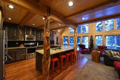 Image de * Nouvelle inscription * Lake Escape | Sur Henrys Lake Outlet | Quai de bateau privé | Jacuzzi
