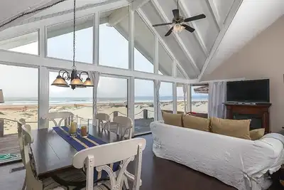 Ocean House 3bd \/ 3ba Beach House w \/ GuestHouse privé