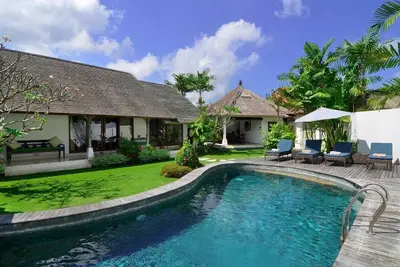 3br Belle villa dans les environs Oberoi Seminyak