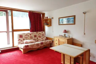 Image de Appartement cosy 2 pièces pour 5, au pied des pistes, proche Esf et commerces, avec balcon et Wi-Fi