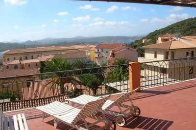 Image de La Maddalena, Mansard avec grande terrasse panoramique