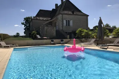 Image de Maison de charme confortable avec vue imprenable sur la Dordogne e