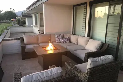 Luxury Desert Retreat - À quelques pas de l'Omni Hotel et de la rivière - 7ème trou ouest