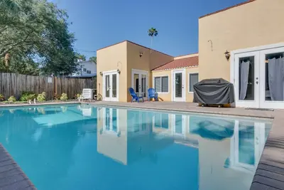 Image de Melbourne 3 chambres King / 2 salles de bain piscine (chauffage en option) pour 9 personnes