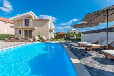 Image de Superbe maison Ă Pristeg avec WiFi