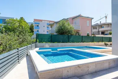 Bel appartement à Podstrana avec WiFi