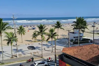 Image de Construction Avant De La Mer À Praia Grande-Sp