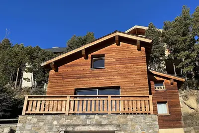 Image de Chalet des Noisetiers | Vue Exceptionnelle!
