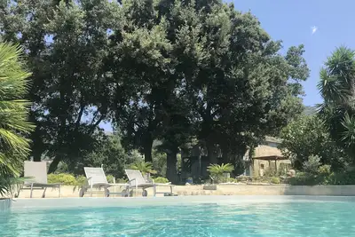 <br>Gîte pour 2 à St Florent Patrimonio avec piscine, malocationencorse