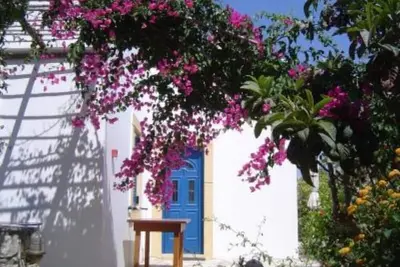 Image de Appartement très récent, tout équipé, dans un grand jardin