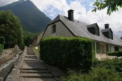 Image de Chalet de vacances avec terrasse Ă Cauterets
