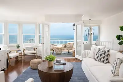 Image de Belle unité de 2 chambres à Manhattan Beach disponible 30 jours ou plus location