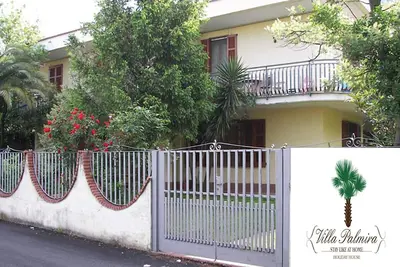 Image de Appartement dans une villa avec grand jardin, au calme, près de la mer