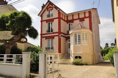 Image de Location à la semaine d'une Maison de charme  et de caractère du XIXème  siécle