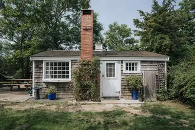 Image de Cottage Artiste Waterfront unique avec cheminée, patio, hamac - 5 personnes