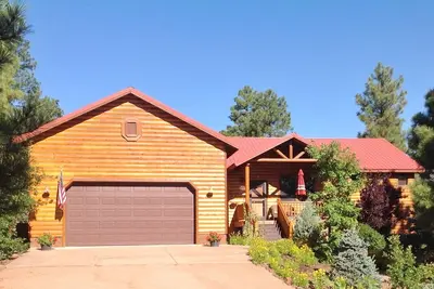 Image de Torreon, Grande Rm haut de gamme, 3 Bd Rm Plus Den, 3 ponts, 1\/2 acre, comprend le garage
