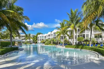 Image de Gestionnaire sous licence W / 10 locations disponibles - 4/3. 5 Villa - N ° 1 Kl Oceanfront Resort!