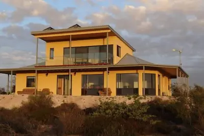Image de Dolphin - Superbe maison écologique de 5 chambres et animaux acceptés, Venus Bay Sa
