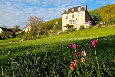 Image de Appartement spacieux climatisé avec vaste jardin
