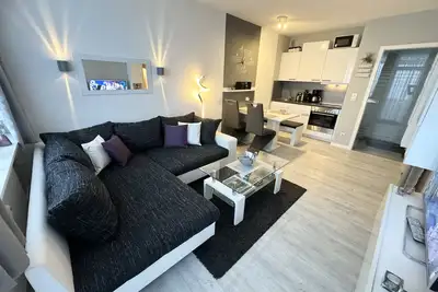 Image de Confortable et appartement moderne, récemment rénové avec balcon, WiFi disponible