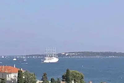 Image de Superbe Appartement Vue Mer & îles de Lérins Terrasse Piscine à 150m de la plage