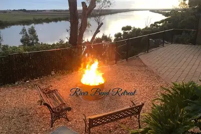 Image de River Bend Retreat - Location de maisons de vacances