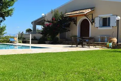 Image de Superbe villa dans un endroit rural avec vue sur la mer