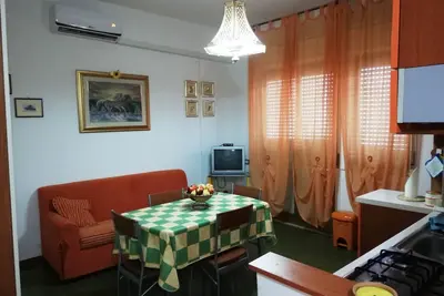 Image de Appartement de deux pièces avec parking - zone maritime de Lamezia Terme