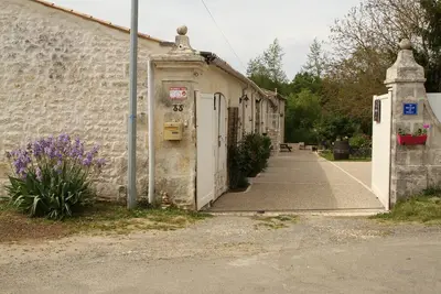Image de Ferme Médiévale \"Le Bouquet de Soizic\".
