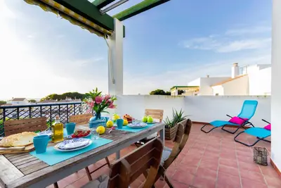 Image de Penthouse Avec Piscine Et Garage À Deux Pas De La Plage Et Du Centre