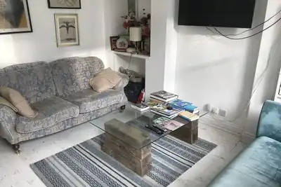 Image de Cottage avec 3 chambres et jardin près de Wandsworth Common