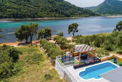 Image de Superbe maison Ă Ston avec WiFi