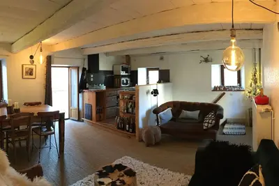 Image de charmante maison de village, centre Barcelonette 6Ă 8 personnes