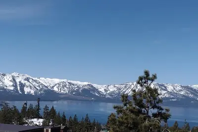 Image de Le meilleur du lac Tahoe! Vues panoramiques sur - Spa privatif Ă Heavenly Wi / Fi, a / C