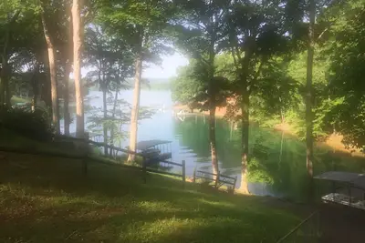 Image de Deerfield Resort, Norris Lake, Lakefront Rental Home!
