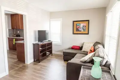 Image de San Jose Downtown rénové appartement 2 Br (Unité A)