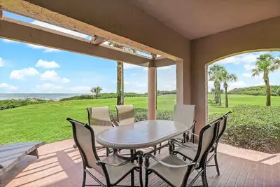 Image de Superbe Premier étage tortue Dunes Villa - à quelques pas de piscine et l'océan!