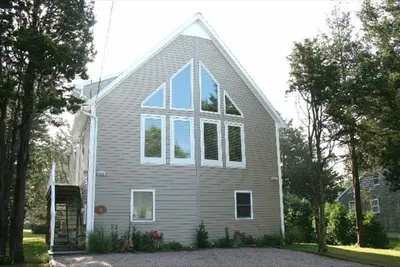 Image de Maison récente dans Weekapaug plage Rhode Island Shore avec plage et Pas de parking