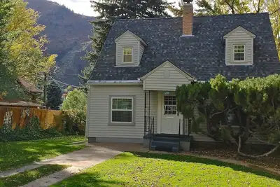 Image de Charmant, confortable, maison située au centre 4 +2 1/2 (7 personnes)