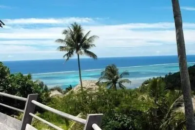 Image de Villa Ta'ura dans résidence fermée. Vues spectaculaires. Proche de la plage.
